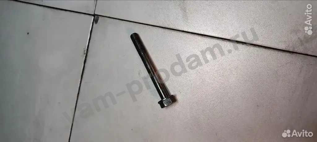 Болт 11367500574