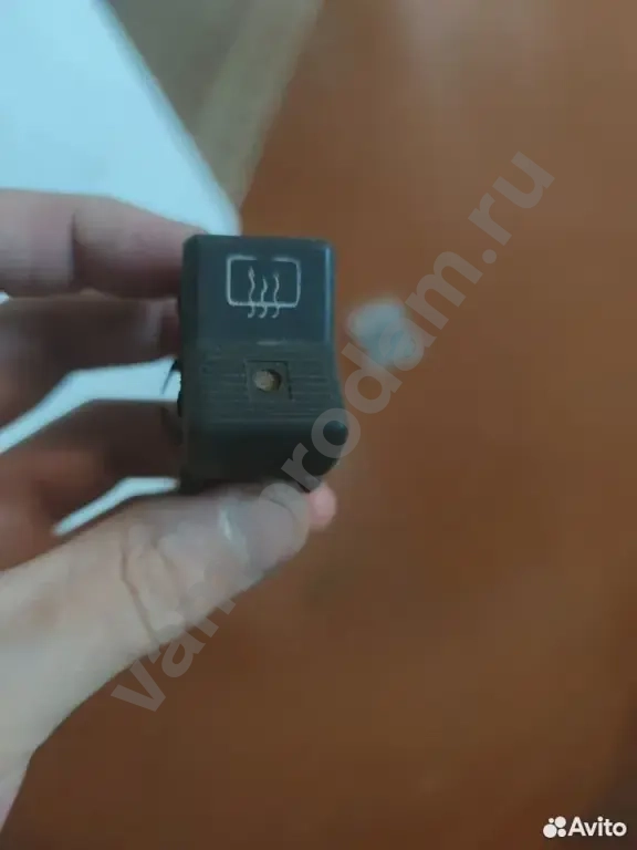 Выключатель Обогрева Заднего Стекла ваз 2105