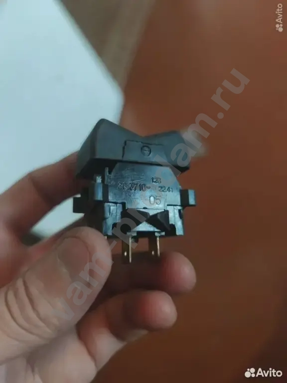 Выключатель Обогрева Заднего Стекла ваз 2105