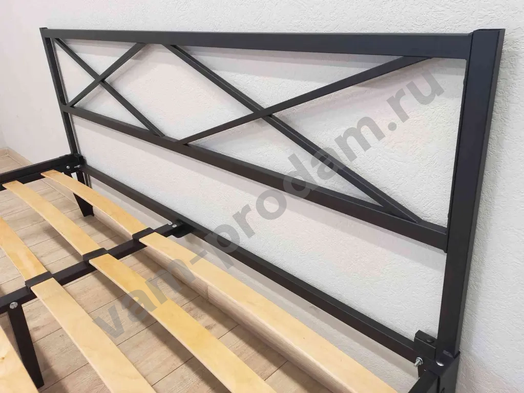 Кровать в стиле Loft