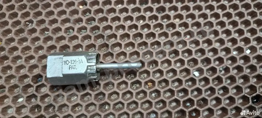 Съемник кассеты BikeHand YC-126-1A, с направляющей