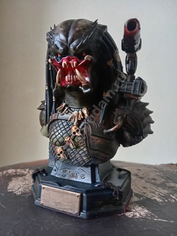 фигурка яуджи