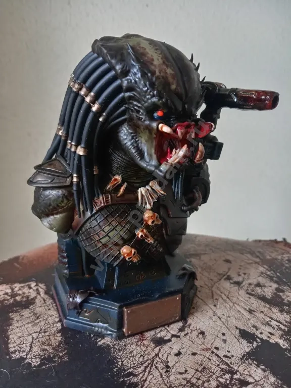 фигурка яуджи