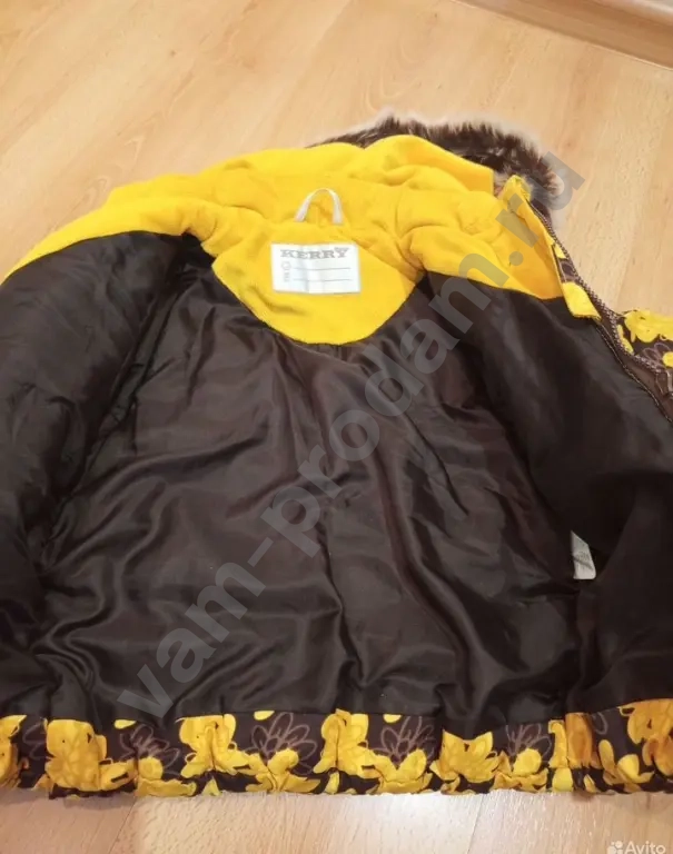 Зимняя куртка для девочки