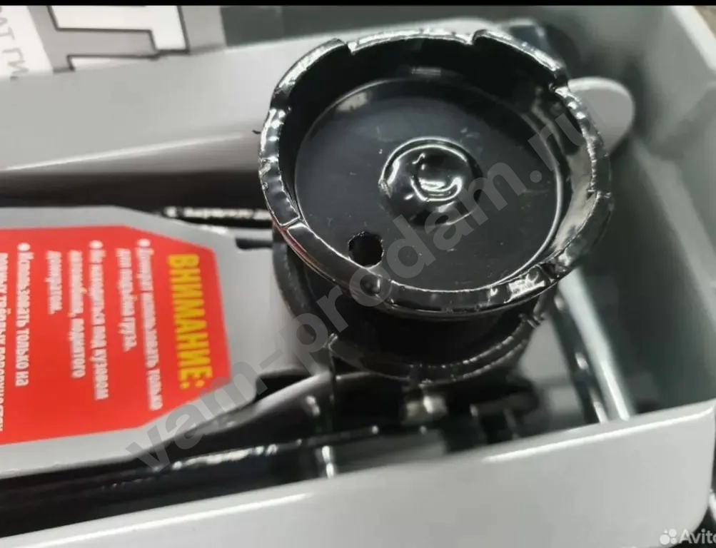 Домкрат подкатной 3т