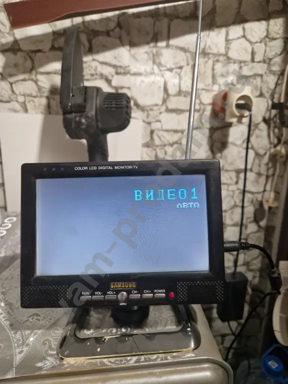 Автомобильный монитор Samsung