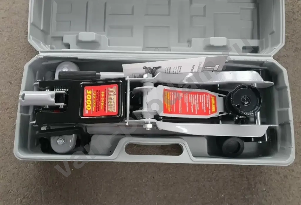 Домкрат подкатной 3т