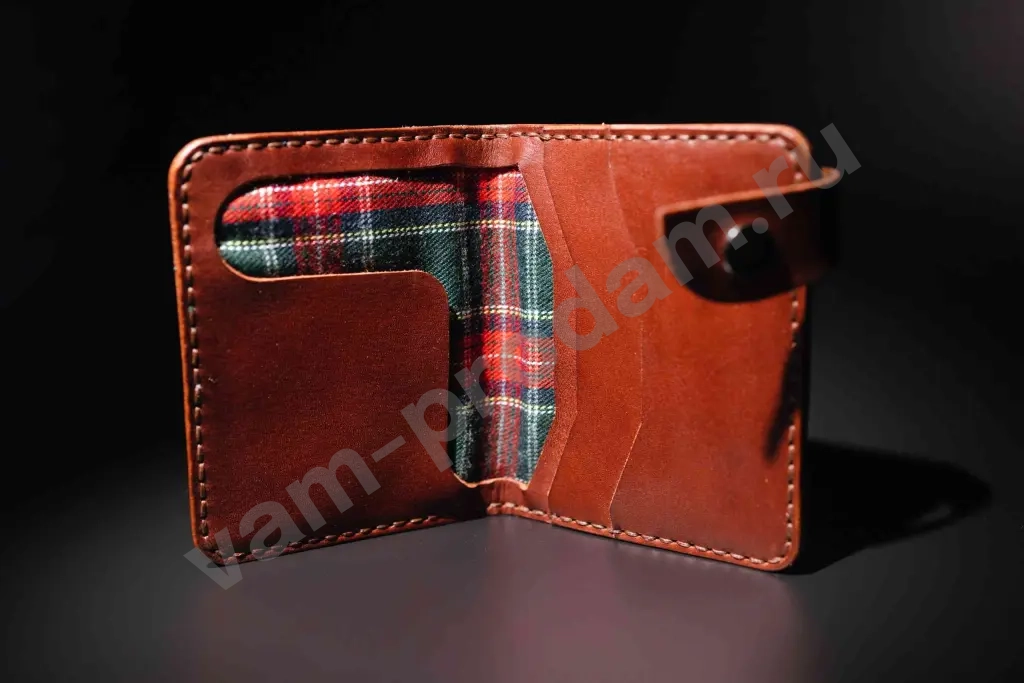 Кошелек из натуральной кожи