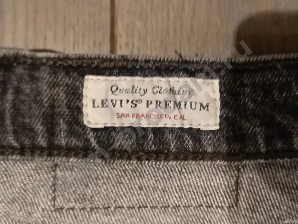Джинсы женские Levi's 501