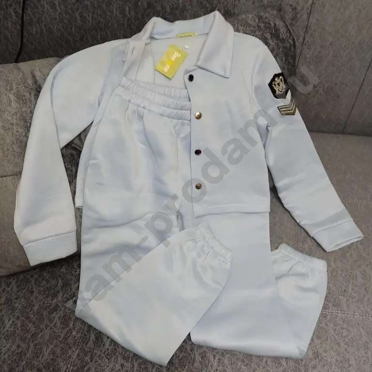 костюм утепленный новый