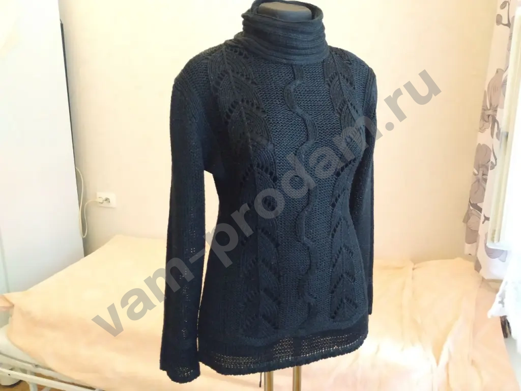 Свитер женский черный 48-50