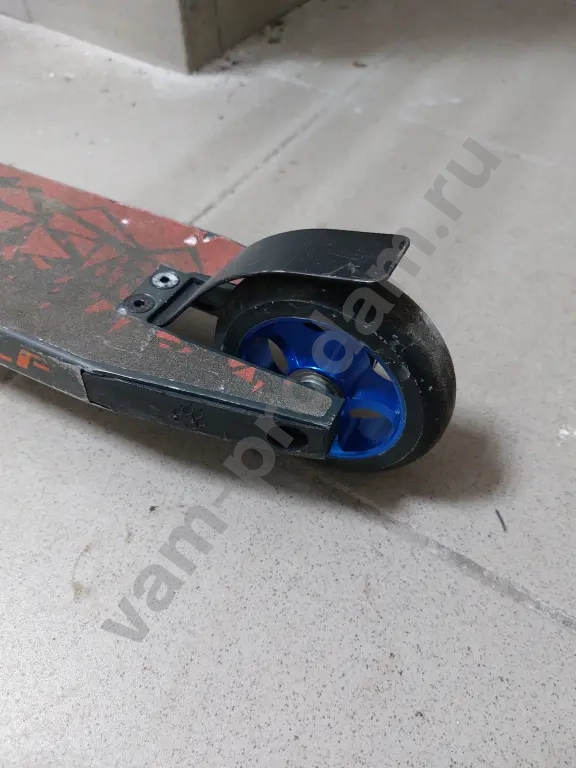 трюковой самокат