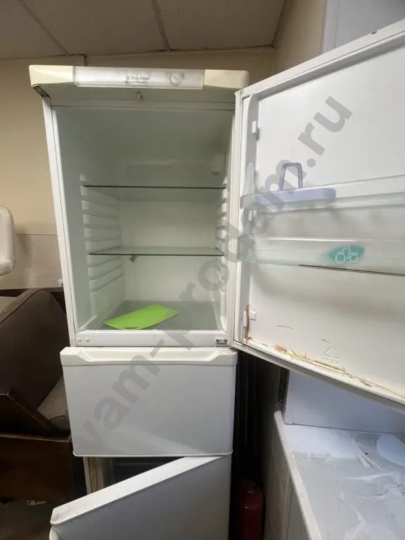 Холодильник Electrolux