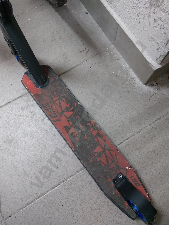 трюковой самокат