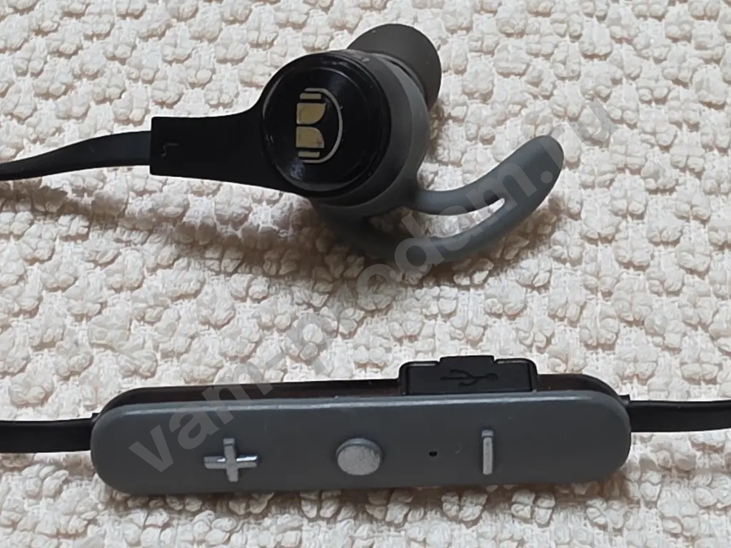 Monster iSport беспроводные наушники