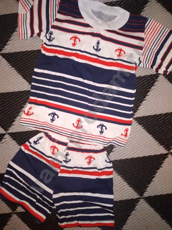 Новый костюм на мальчика р-р 3г