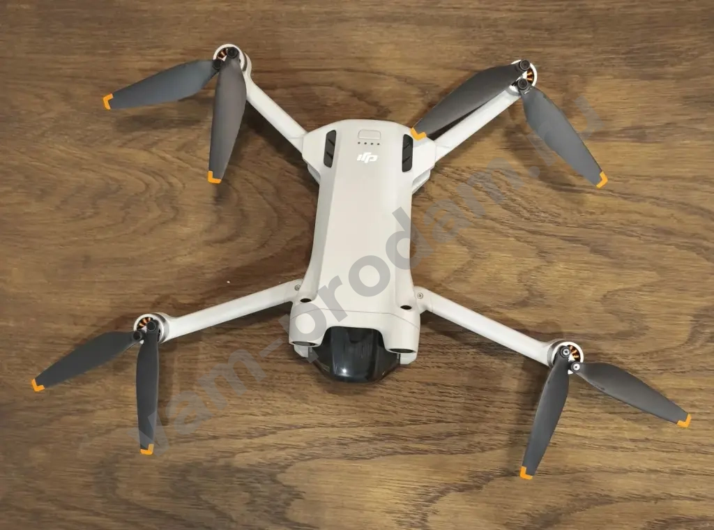 Квадрокоптер DJI Mini 3 Pro