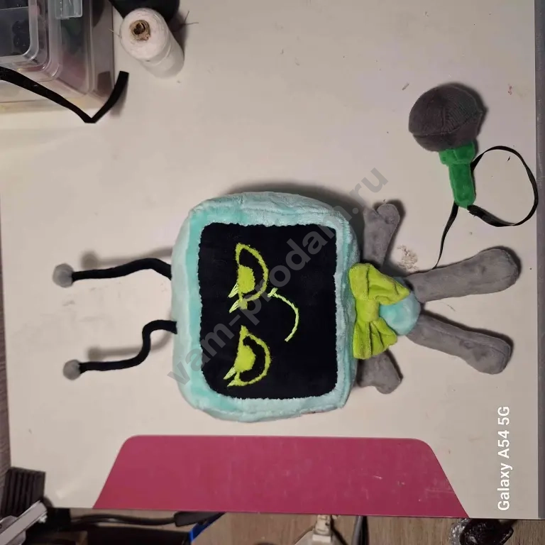 мягкая игрушка из игры Vee из «Dandy’s World»