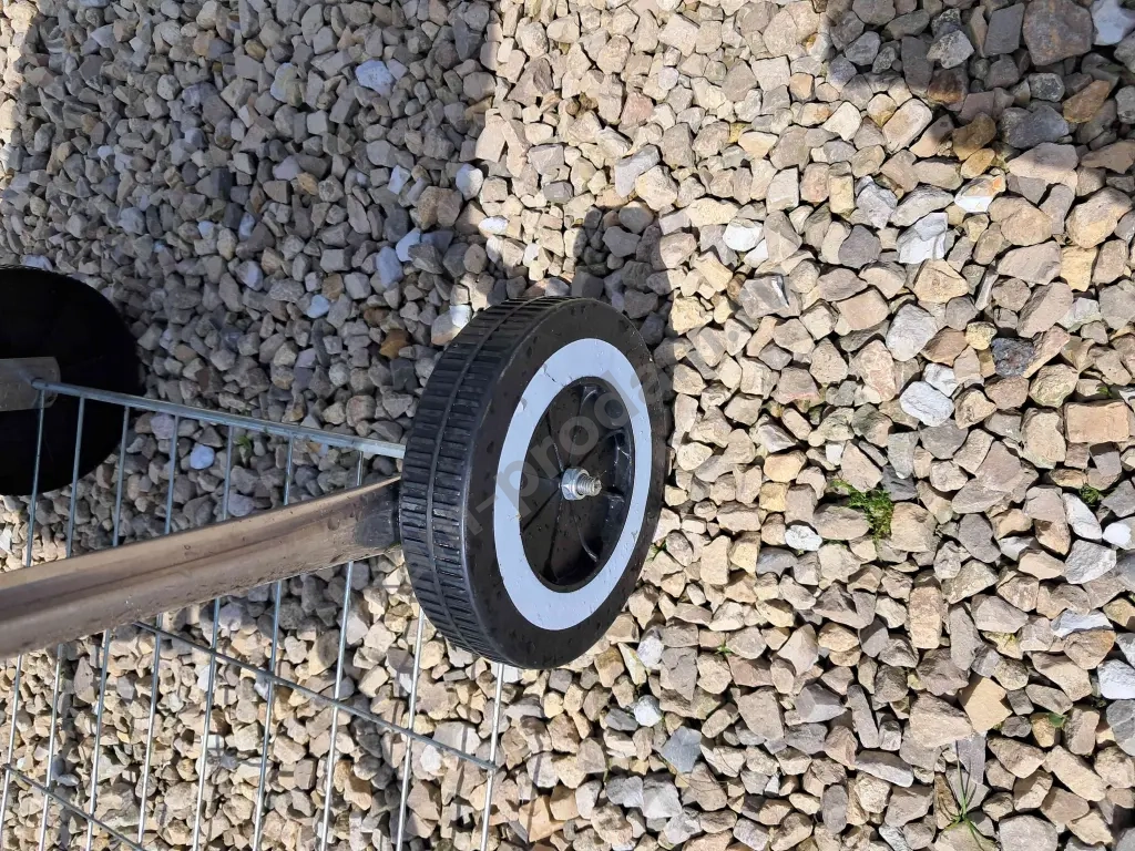 мангал садовый на колесах