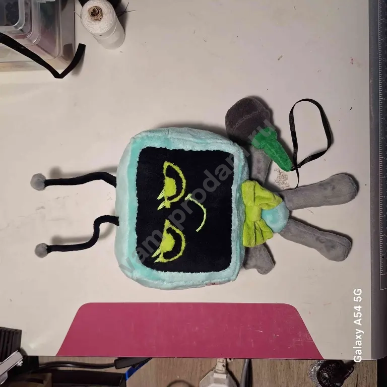 мягкая игрушка из игры Vee из «Dandy’s World»