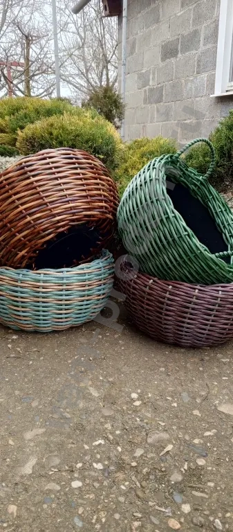 кашпо из искусственного ротанга