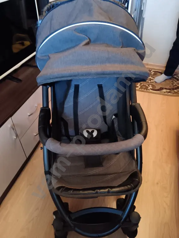 Коляска прогулочная