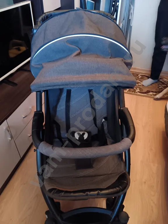 Коляска прогулочная