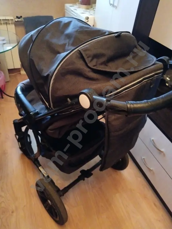 Коляска прогулочная