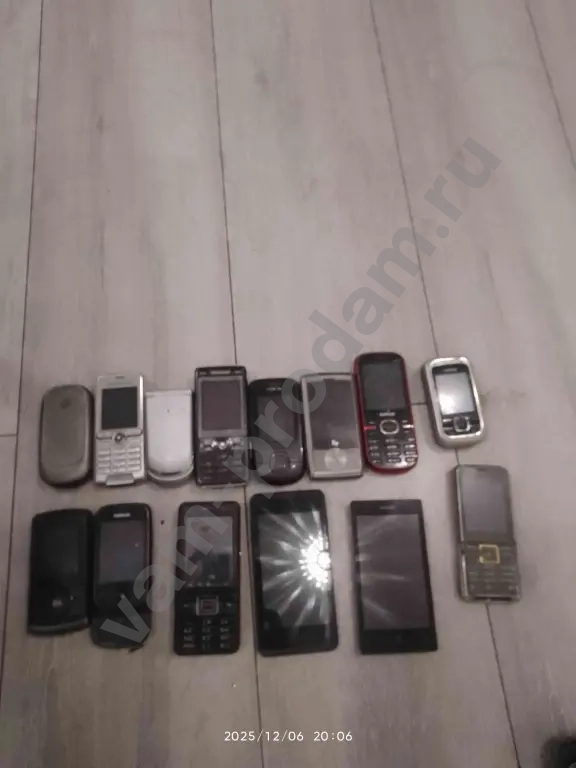 телефоны на запчасти