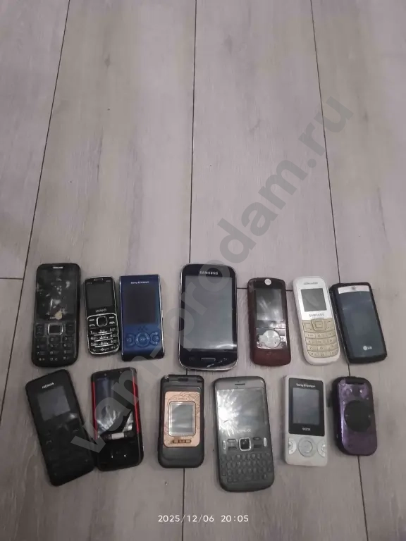 телефоны на запчасти