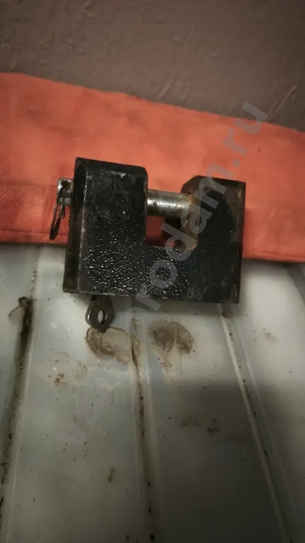 Замок гаражный