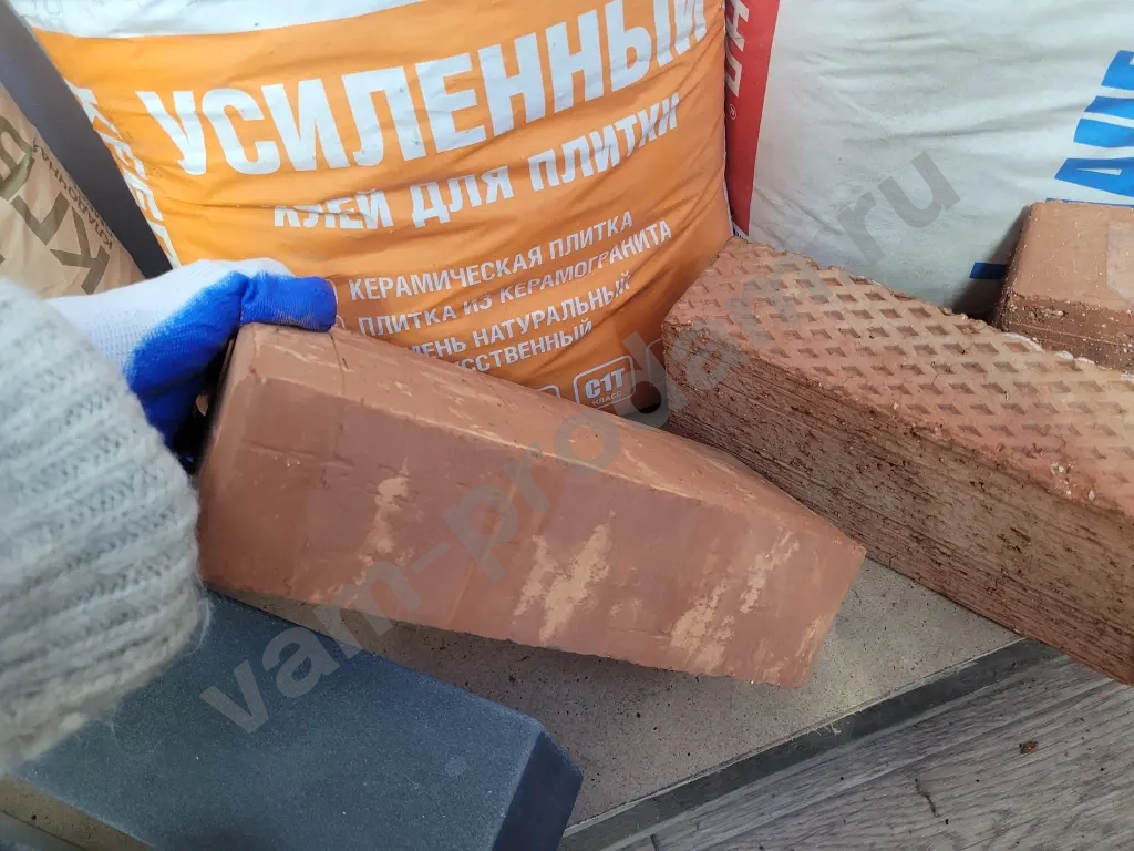 Кирпич печной Ревда- М200