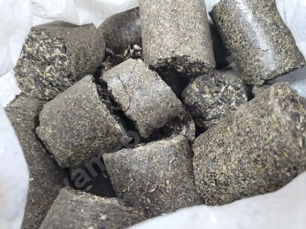 Топливные брикеты жмых подсолнечника мешки и мкр