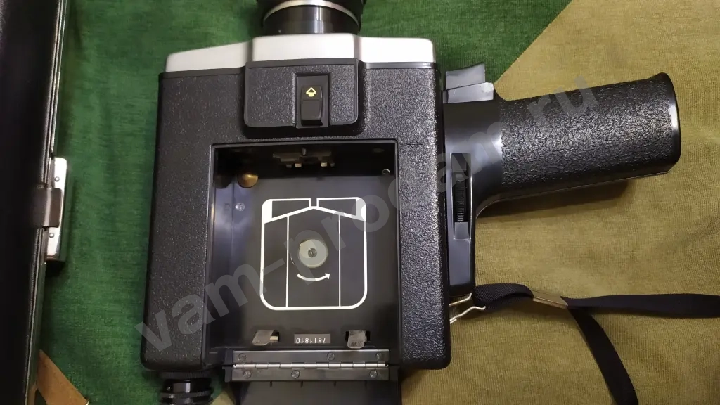 Кинокамера пленочная