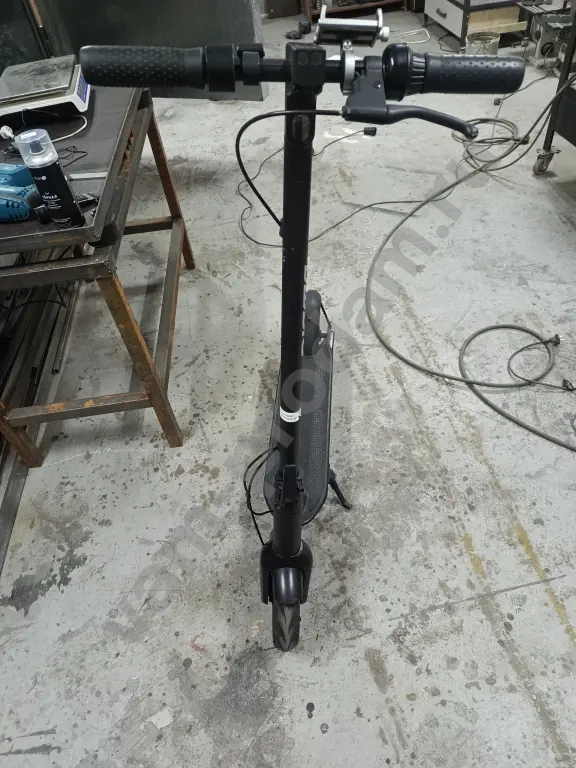 Самокат взрослый электрический б/у