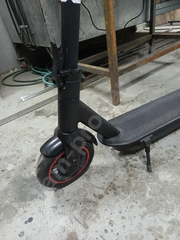 Самокат взрослый электрический б/у