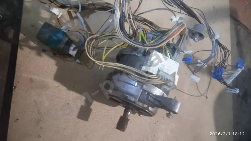 мотор от стиральной машины Индезит