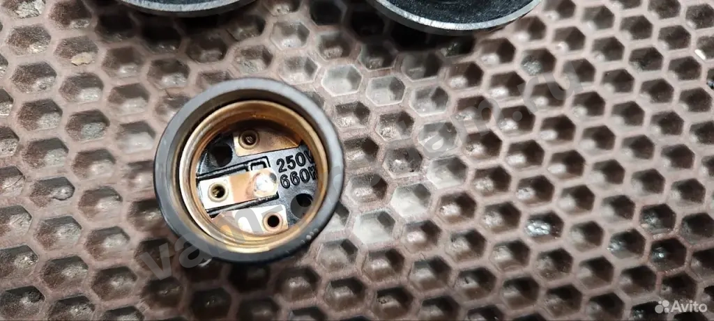 Патрон для лампы, советский