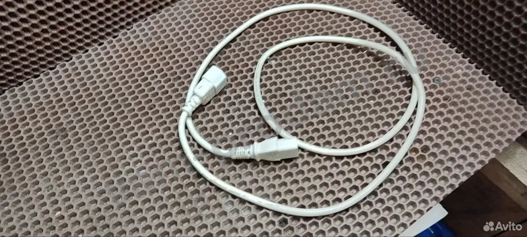 Кабель питания для компьютера