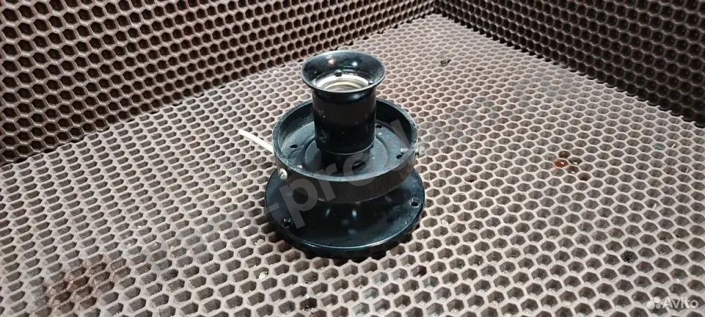 Патрон для лампы, советский