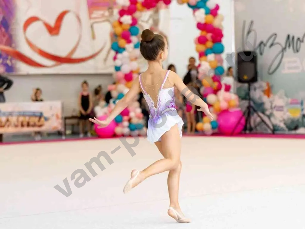 Купальник для художественной гимнастики