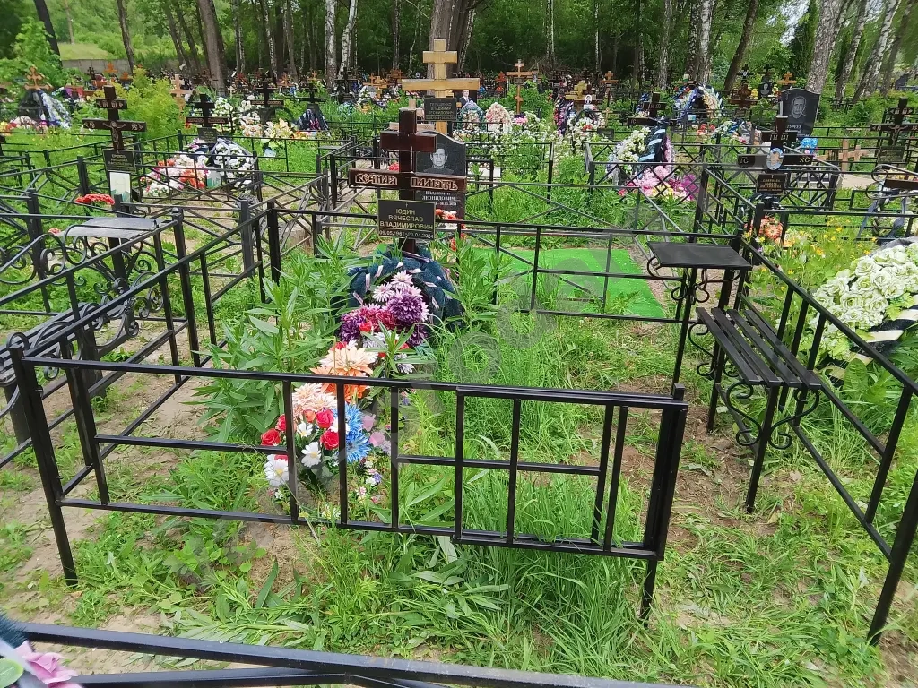 оградки на кладбище
