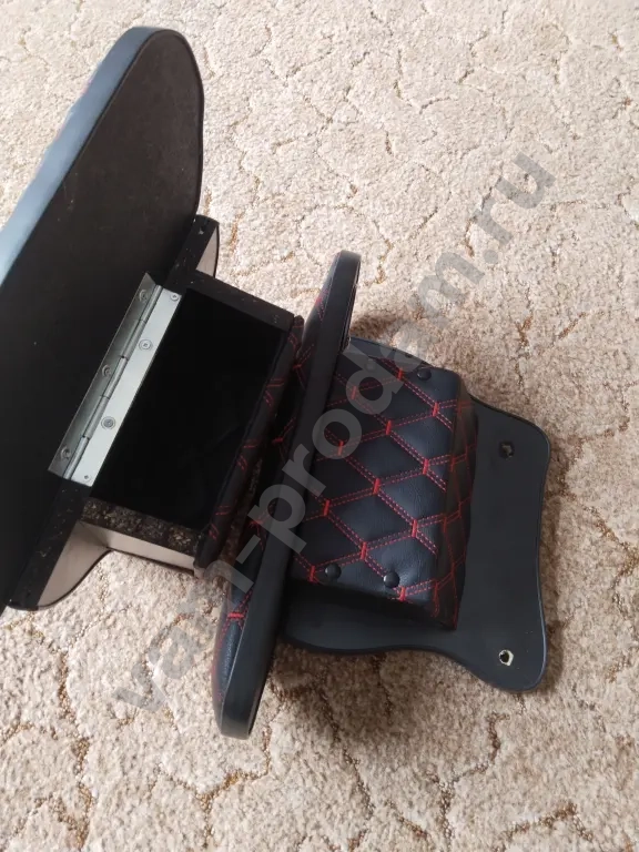 подлокотник водителя Газель