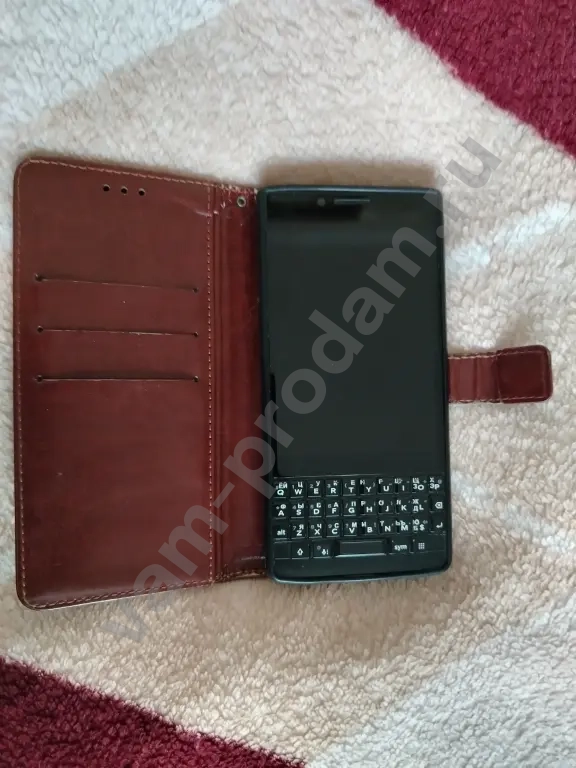 Смартфон BlackBerry KEY2