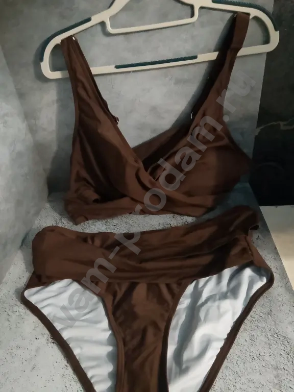 новые купальники.