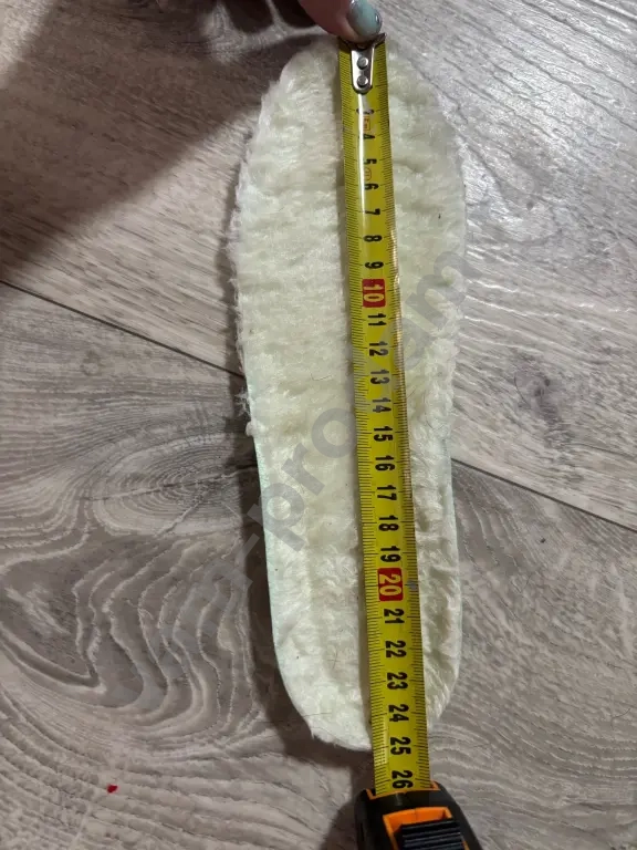 зимние кроссовки