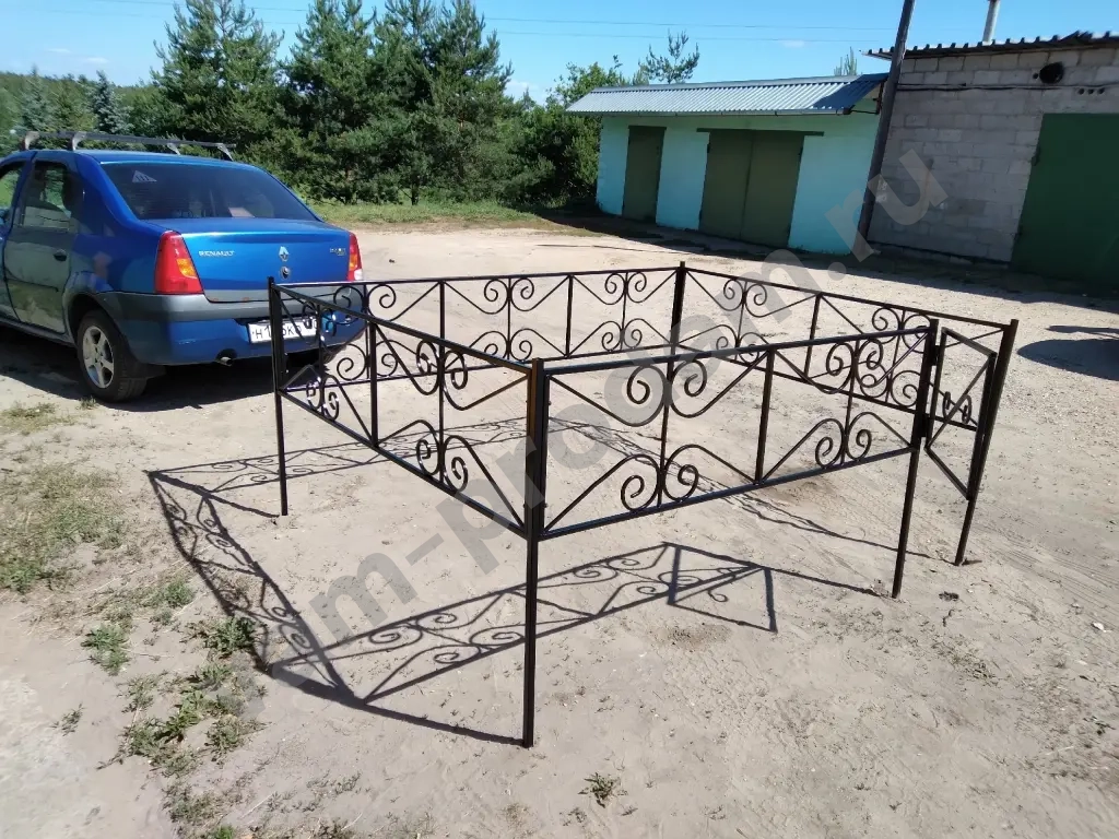 оградки на кладбище