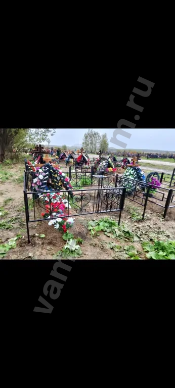 оградки на кладбище