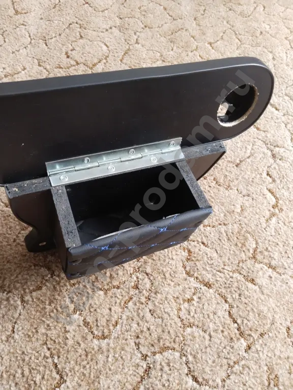 подлокотник водителя Газель