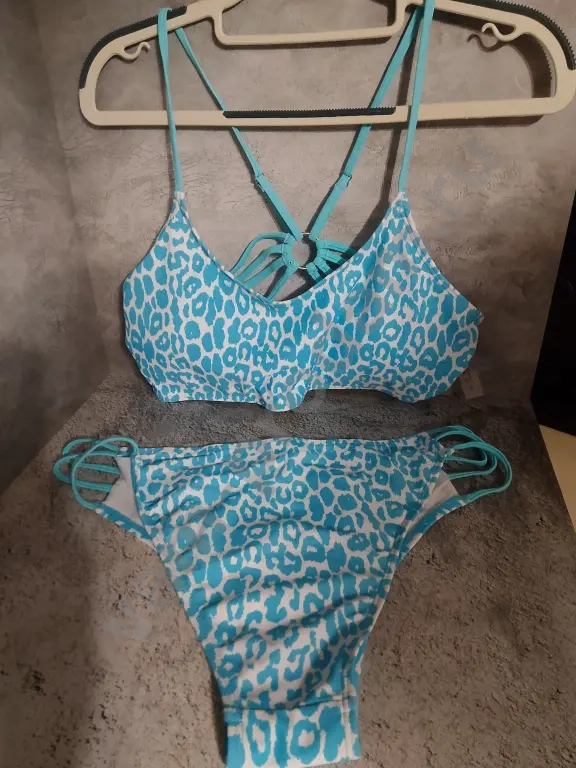 новые купальники.